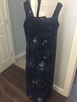 Dress size L - dark blue floral pattern