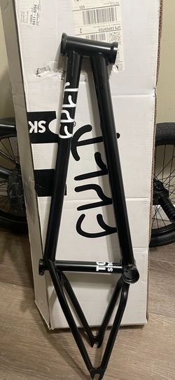 Cult Frame
