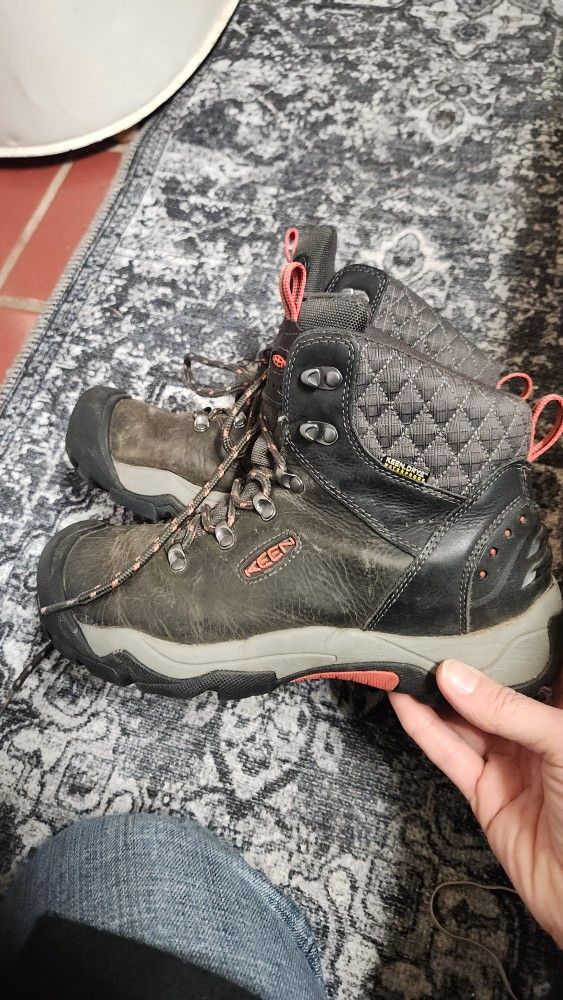 Keens Hiking Boots All Weather
