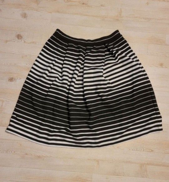 Dressbarn Medium Womens Skirt