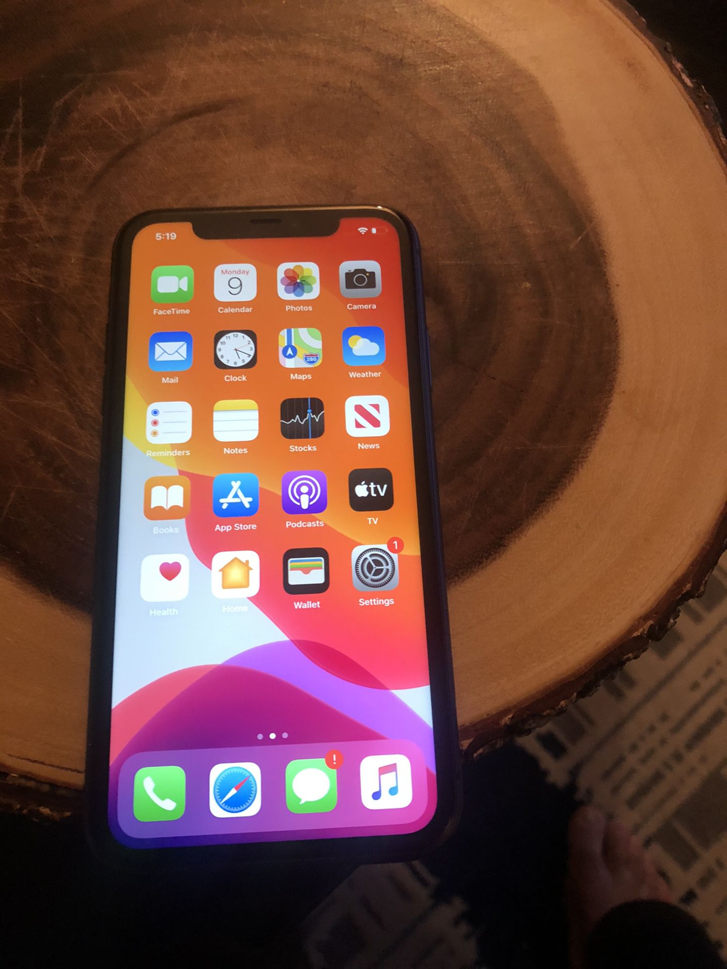 Good iPhone X 64g T mobile