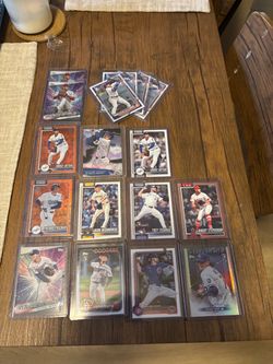MLB Baseball Card Lot – Ohtani, Freeman, Yamamoto & More