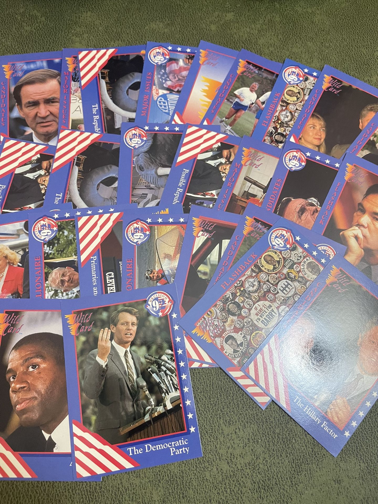 lot of 31 wild card decision ‘92 cards-Bush-Kennedy