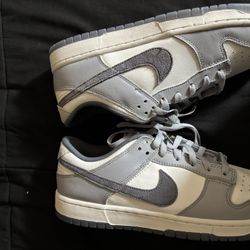 Nike Dunks Grey 