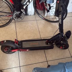 Electric Scooter Goes Up To 27 Mph 