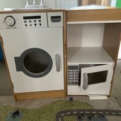 Kids Play Kitchenette