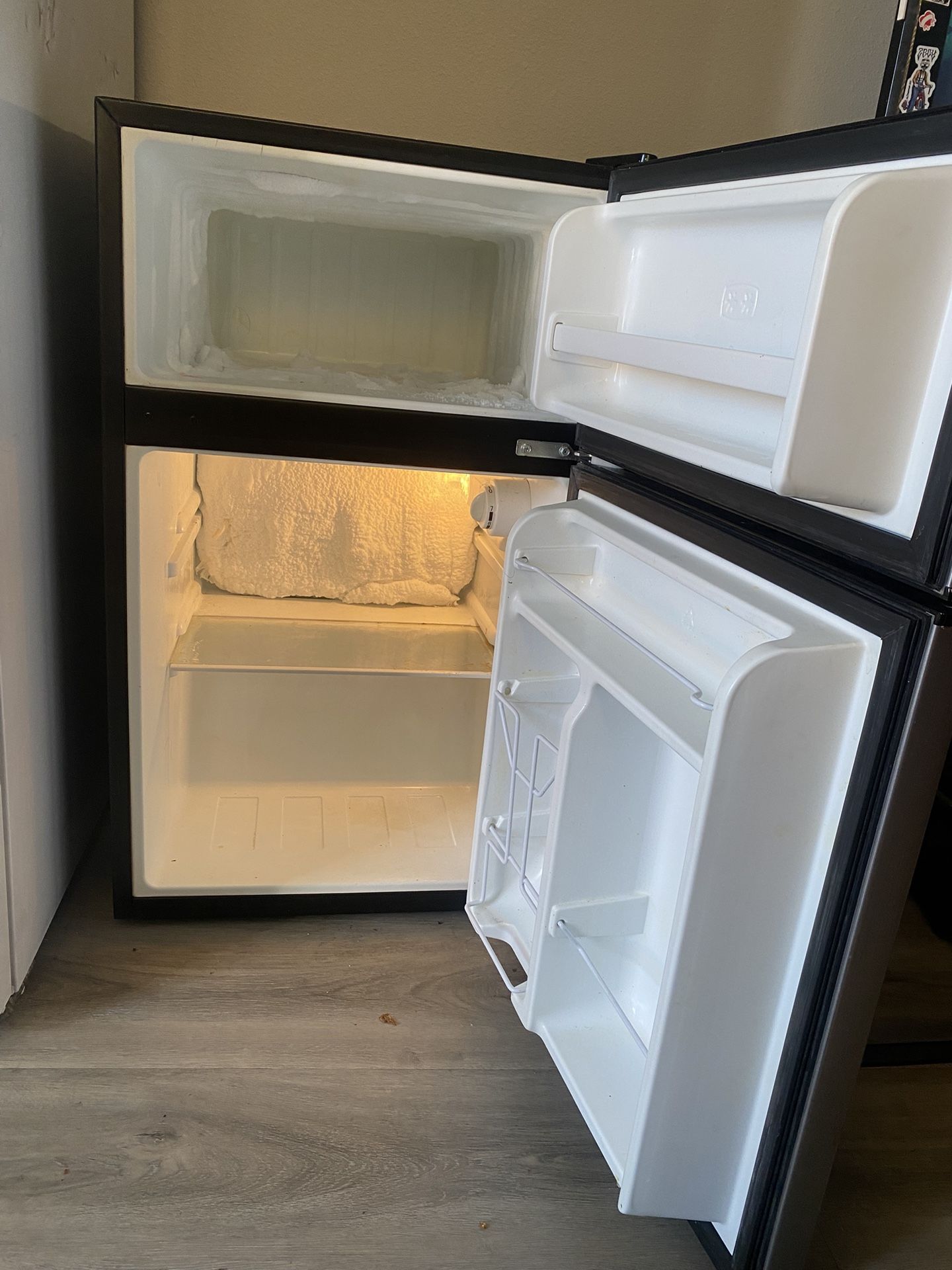 Whirlpool Mini Fridge