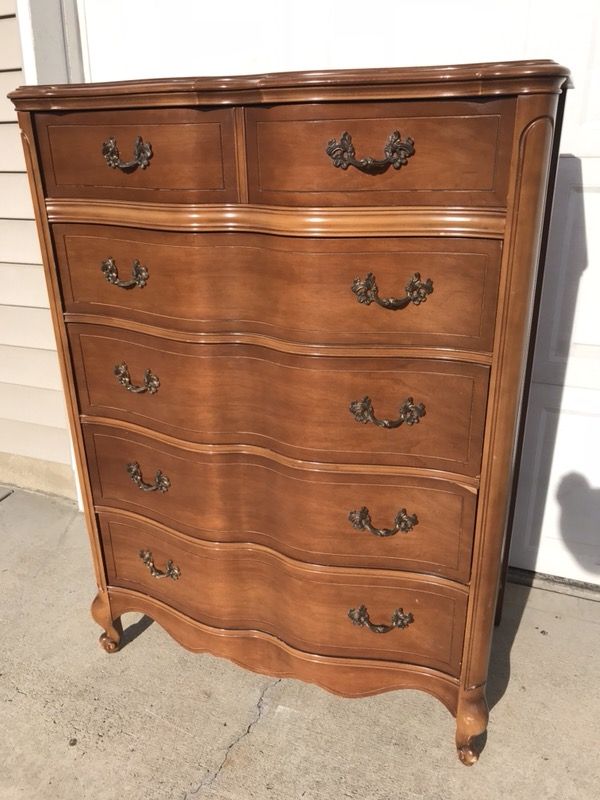 READ POSTING...Huntley Quality Furniture French Provincial Tall Dresser
