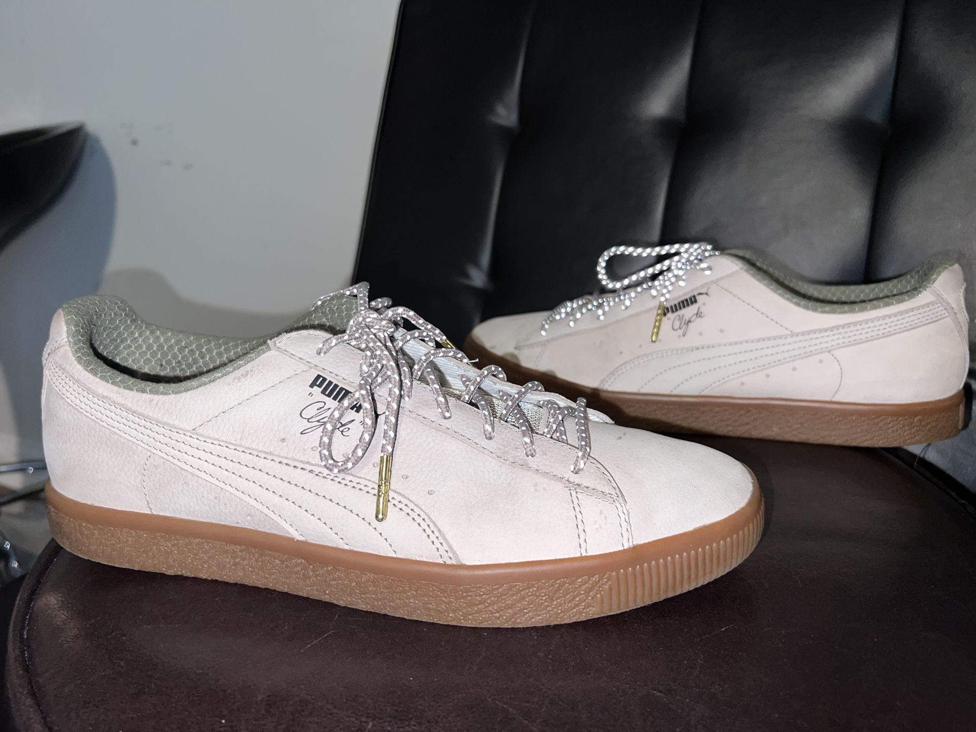 Puma Clyde Winter sneakers size 10
