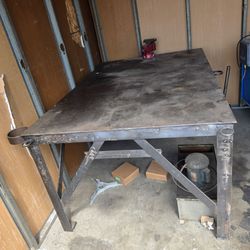 Welding table