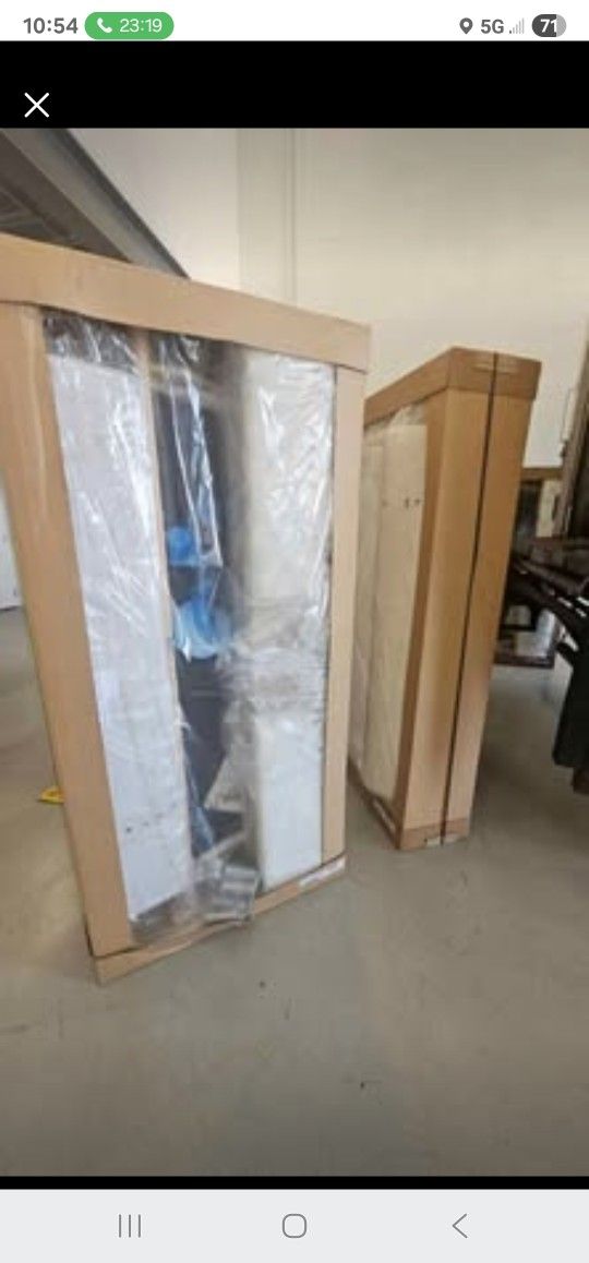 Brand NEW LOVESEAT KLIPPAN