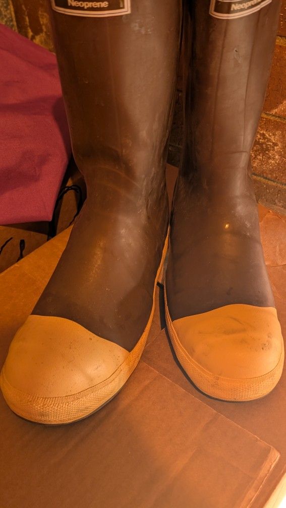 Xtratuff Neoprene Insulated Steel Toe Boots