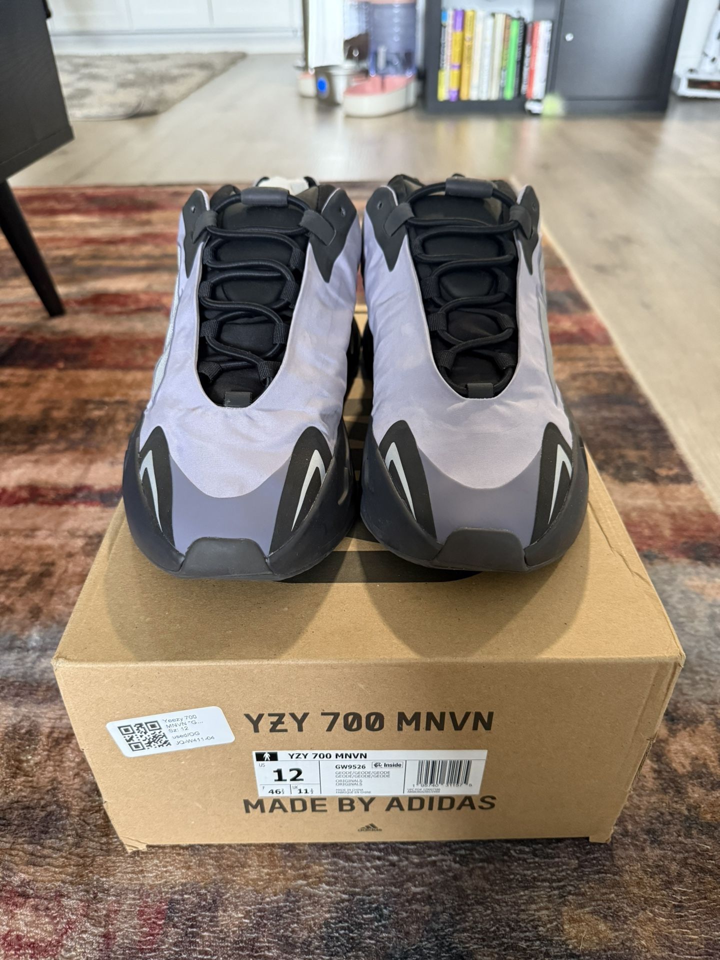 adidas yeezy boost MNVN 700, Size 12