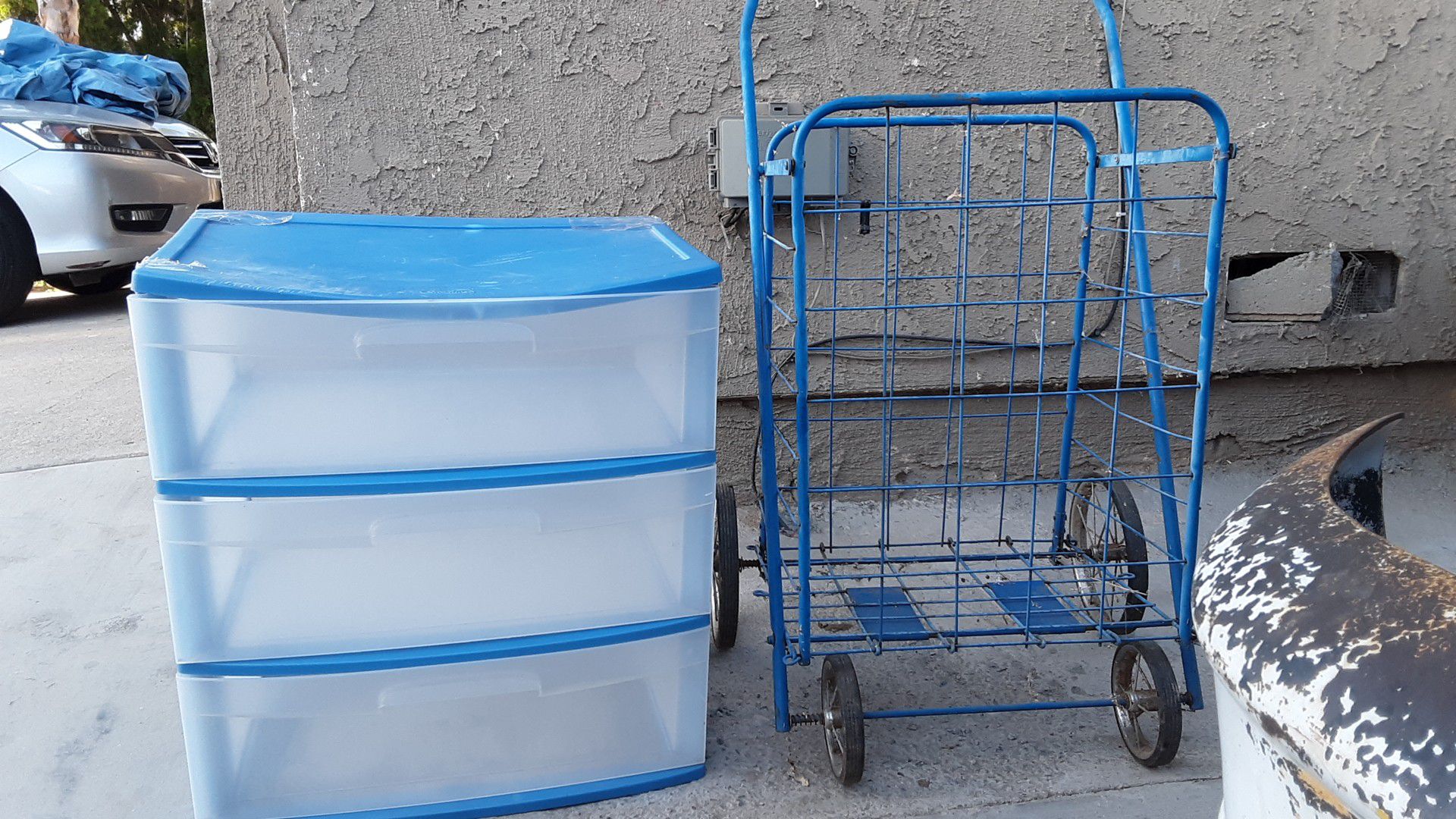 Plastic drawer and blue wagon