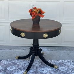 🪄 Refinished Regency Drum Table – Classic Elegance Meets Modern Style ✨