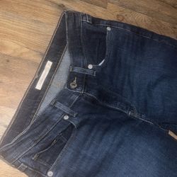 Women’s Levi’s Jeans