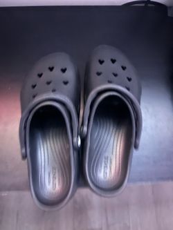 Crocs size 7
