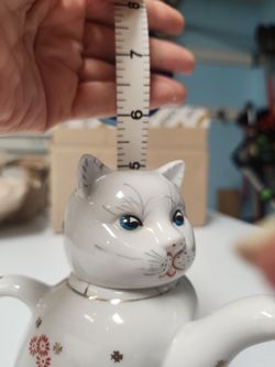Ceramic Cat Teapot Figurine