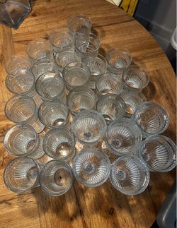 Glass/Crystal Cup Set