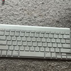 Apple Bluetooth Keyboard