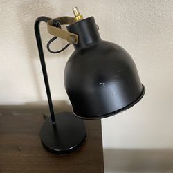 Antique Brass w/Black USB Table Lamp
