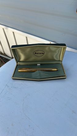 Aurora Gold-Tone Pen with Case