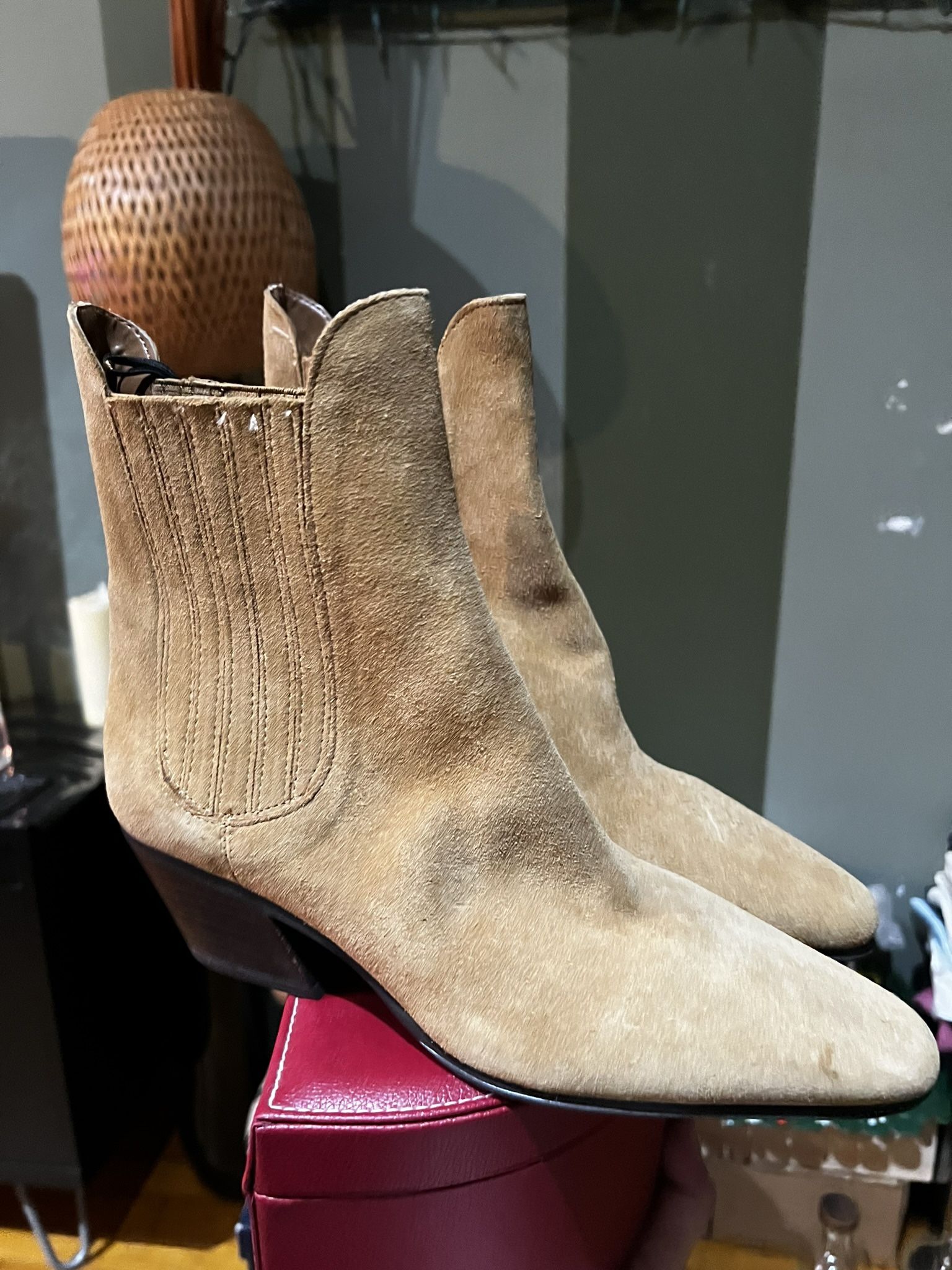 Zara suade Boots