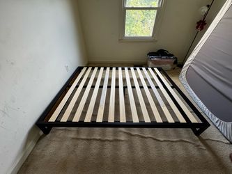 Queen frame