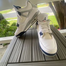 Air Jordan 4 Retro 'Midnight Navy'