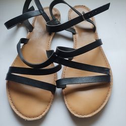 Gap Women's Size 9 Black  Leather Sandals Flip Flops