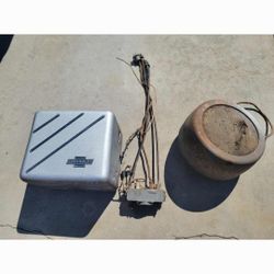 Radio 36' Chevy Deluxe