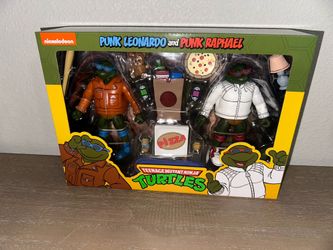 NECA Teenage Mutant Ninja Turtles 2 pack punk Leonardo and Rafael