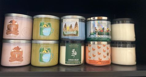 Brand new bath and body works candles-$10 each or all 28 for $240! Price is firm. Higley and ray.