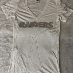 Victoria’s Secret Pink Raiders V-Neck T-Shirt Women’s Small