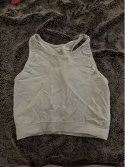 white shirt crop