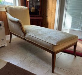 French antique chaise lounge
