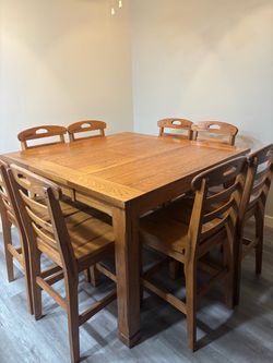 Dinning Room Table & Chairs
