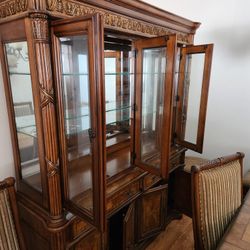 Beautiful Solid RTG WOODEN GLASS HUTCH