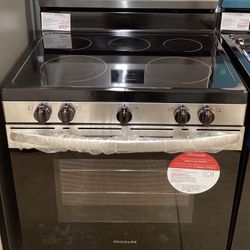 New FRIGIDAIRE 30” Electric Range