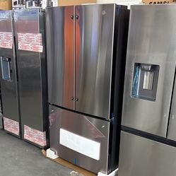 GE 27 CUBIC FEET FRENCH DOOR REFRIGERATOR - INTERNAL WATER DISPENSER 🔥