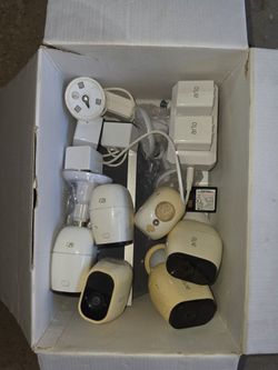 Arlo Camera 6 of them and 6 battery's