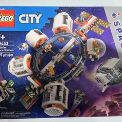 NEW LEGO CITY MODULAR SPACE STATION 60433