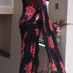 Saree With False Piko