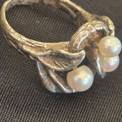 3 Pearls Sterling Ring 