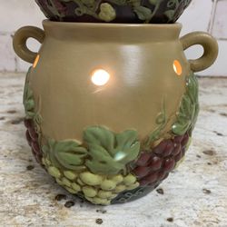 Vintage Scentsy Full Size DSW-GRAP Wax Warmer  Grapevine RETIRED Grapes Wine