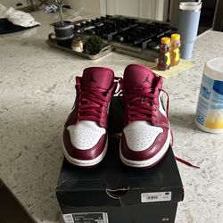 Jordan 1 Low Nobel Red