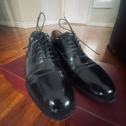 Johnson & Murphys classic dress shoe