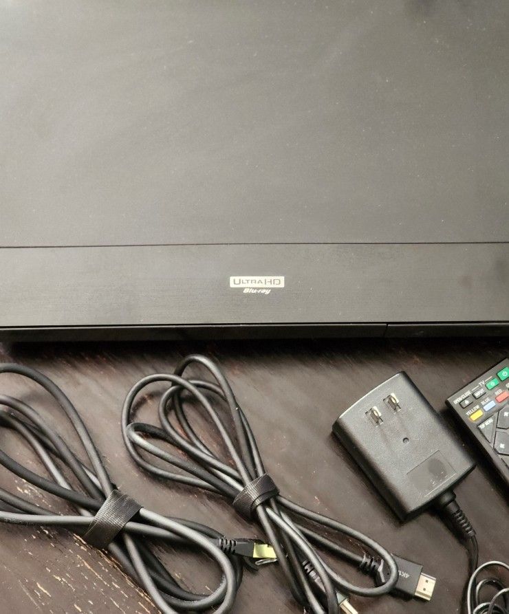 SONY BLURAY PLAYER w/movie