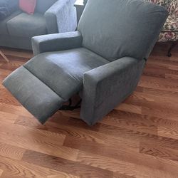 Sleeper Sofa With Matching Recliner