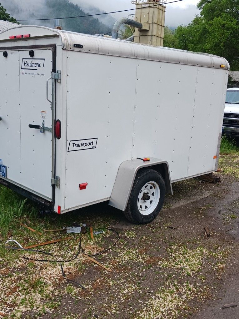 4x8 Enclosed Trailer Came With My Property 